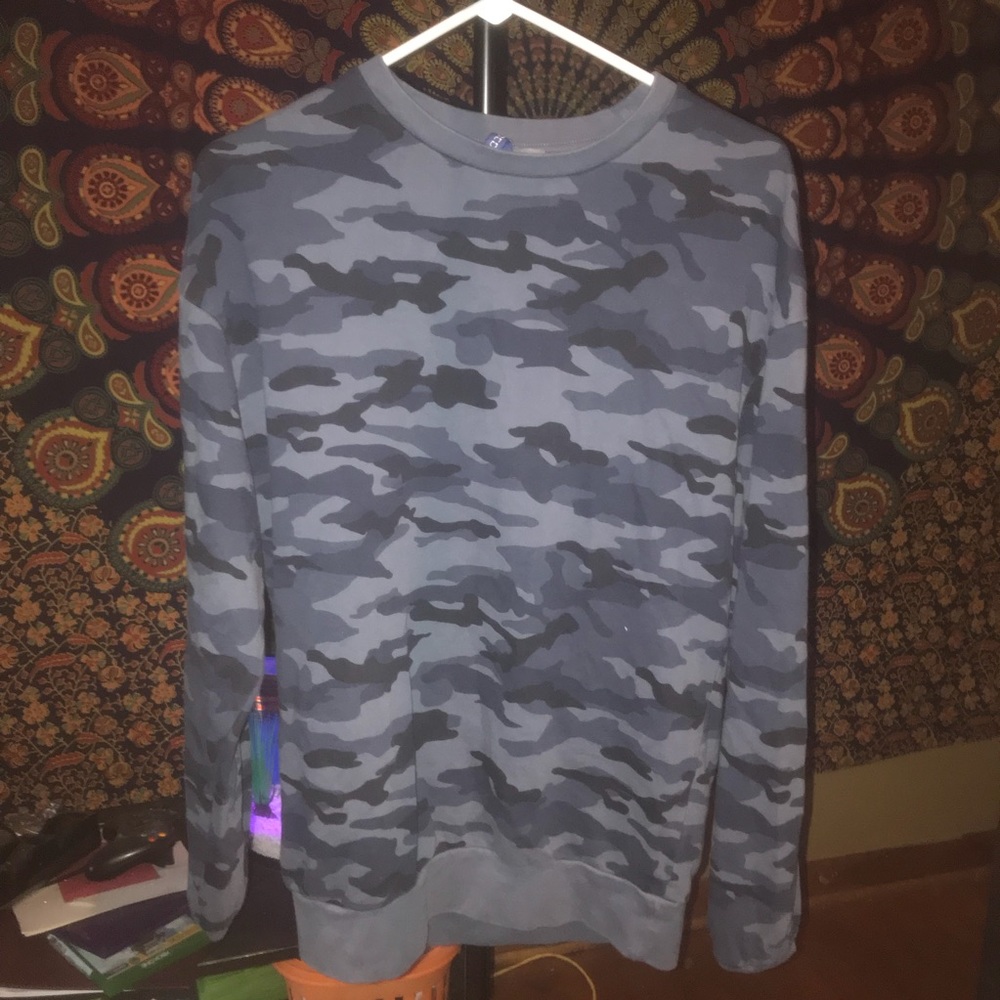H&M Camo Sweatshirt/Pullover
